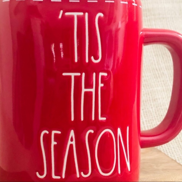 Rae Dunn ‘TIS THE SEASON Red Christmas Mug - Picture 2 of 4